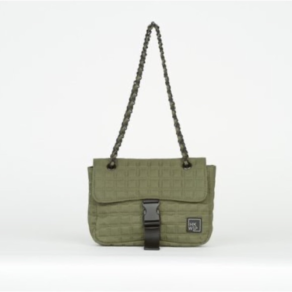 IHKWIP THE QUILTED CONVERTIBLE CHAIN SHOULDER BAG -NWOT